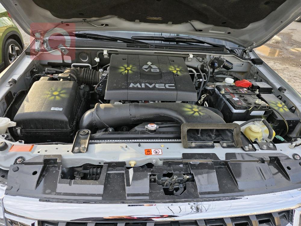 میتسوبیشی پاجیرۆ